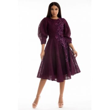 Rochie de ocazie din broderie clos de lungime midi