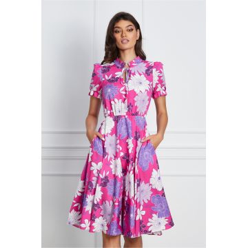 Rochie MBG fucsia cu imprimeu floral si snur la baza gatului