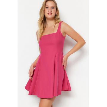 Rochie evazata cu decolteu patrat