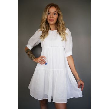 Rochie evazata cu maneci bufante