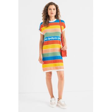 Rochie-pulover cu model colorblock
