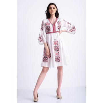 Rochie tip ie traditionala din bumbac alb cu model brodat rosu M (38)