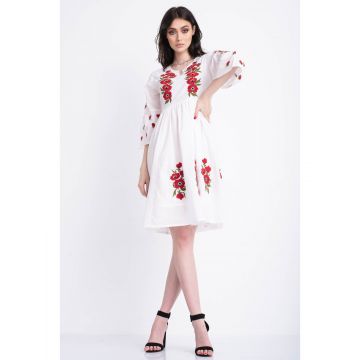 Rochie tip ie traditionala din bumbac alb cu model brodat rosu S (36)