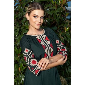 Rochie traditionala din bumbac verde cu broderie S (36)