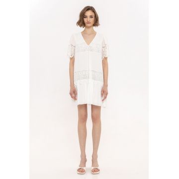Rochie mini cu insertii brodate