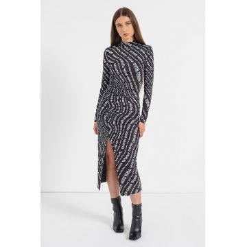 Rochie cambrata cu slit lateral Neuria