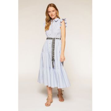 Rochie midi cu model in dungi si o curea in talie
