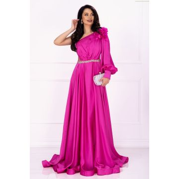 Rochie lunga de lux Medeea fucsia cu floare pe umar si detaliu pretios in talie