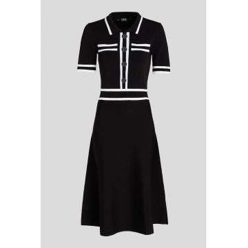 Rochie-pulover cu croiala in A si garnituri contrastante