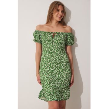 Rochie cu decolteu pe umeri si model floral