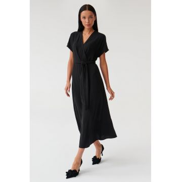 Rochie midi petrecuta