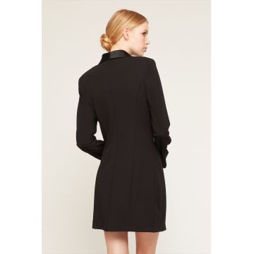 Rochie-sacou cu revere de satin