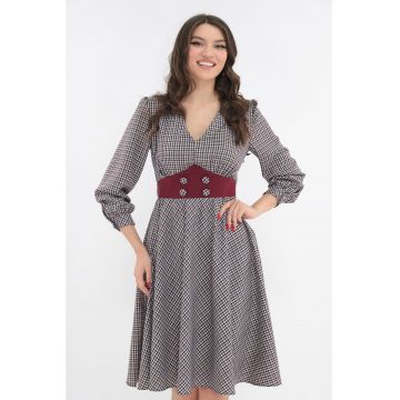 Rochie clos cu imprimeu in carouri bordo-bleumarin