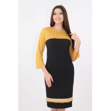 Rochie din stofa elastica neagra cu dantela mustar