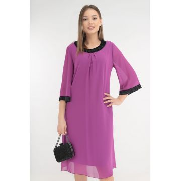 Rochie din voal magenta cu insertii din catifea cu fir multicolor