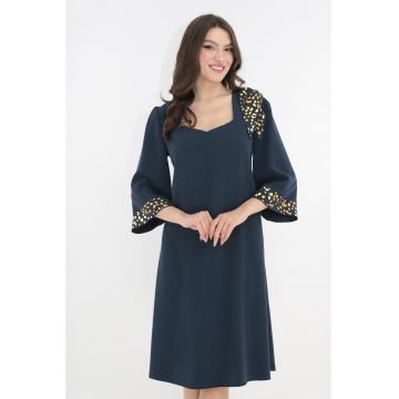 Rochie eleganta bleumarin cu garnituri aurii