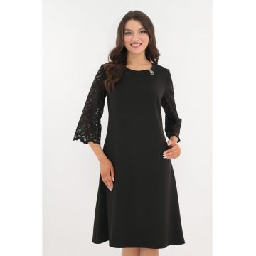 Rochie eleganta neagra cu maneci din dantela