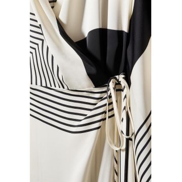 Rochie petrecuta cu model Lana