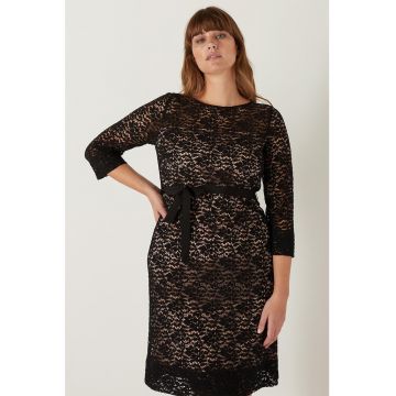 Rochie din dantela cu maneci 3/4