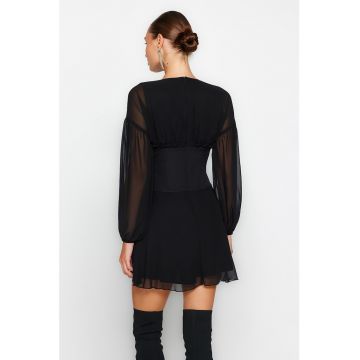 Rochie mini evazata cu decolteu in V