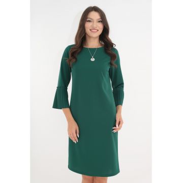 Rochie office verde-smarald cu lantisor si volanase