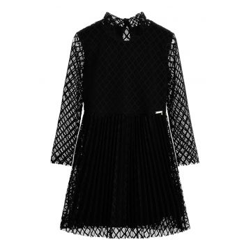 Rochie evazata cu perforatii