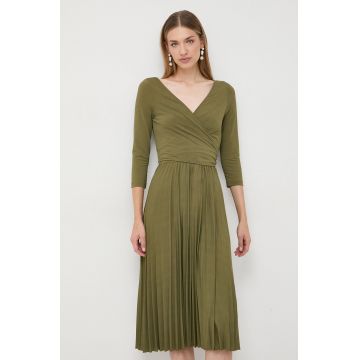 Marella rochie culoarea verde, mini, evazati