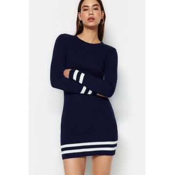Rochie-pulover mini cu striatii