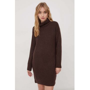 Superdry rochie din amestec de lana culoarea maro, mini, oversize