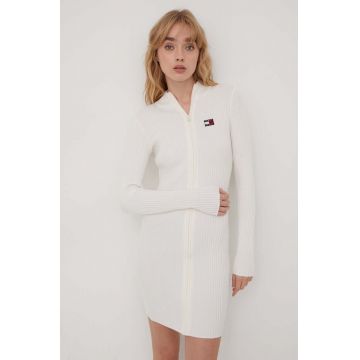 Tommy Jeans rochie culoarea bej, mini, mulată DW0DW17525