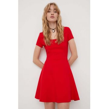 Tommy Jeans rochie culoarea rosu, mini, evazati