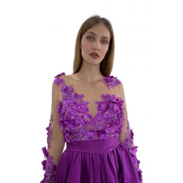Rochie midi fucsia cu flori 3D in partea superioara