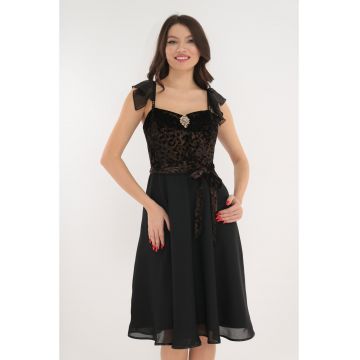 Rochie eleganta clos din voal si catifea cu fir auriu