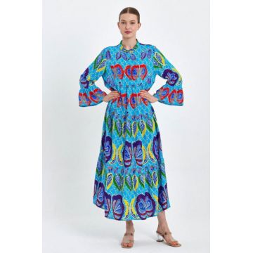 Rochie cu imprimeu boho  pe fond albastru, din vascoza