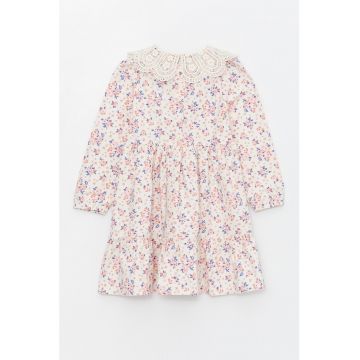 Rochie cu model floral si guler de dantela