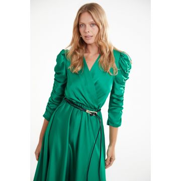 Rochie eleganta de ocazie Zina midi din satin verde cu maneca lunga