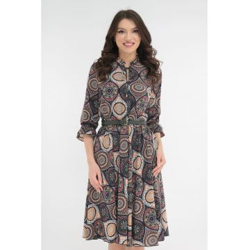 Rochie clos verde cu print abstract si cu o curea verde in talie