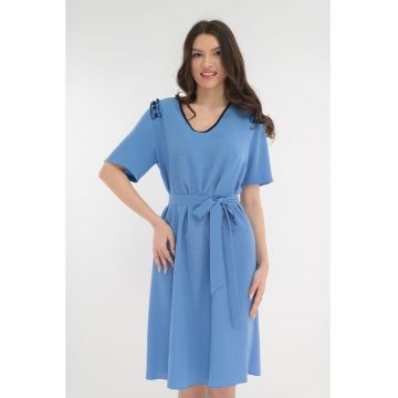 Rochie casual bleu cu volane si perle pe umeri