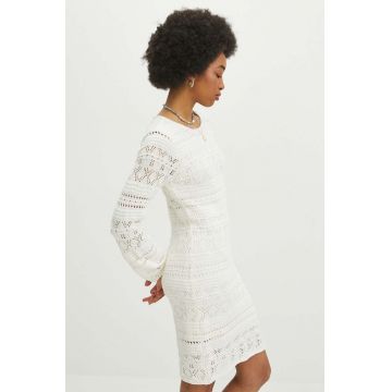 Medicine rochie culoarea bej, mini, mulată