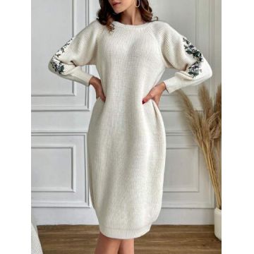 Rochie midi, stil pulover cu aplicatii florale pe maneci, alb