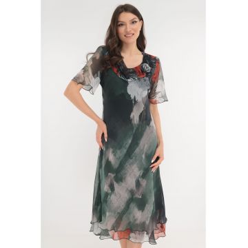 Rochie eleganta din voal verde cu print floral alb-caramiziu