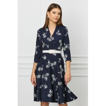 Rochie Sabrina bleumarin cu imprimeuri florale albe si curea in talie