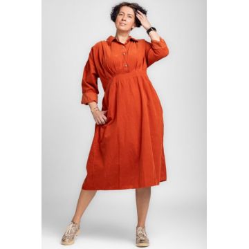 Rochie masura mare din catifea reiata taiata in talie, caramizie