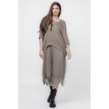 Rochie suprapusa cu puloveras si tulle plisat, bej inchis