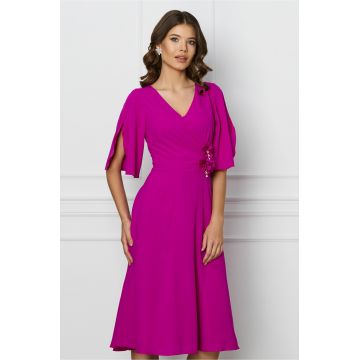Rochie Iulia fucsia cu aplicatii florale in talie