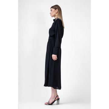 Rochie midi neagra cu nasturi si corset