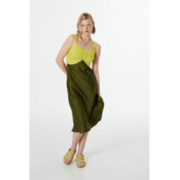 Rochie midi cu model colorblock Rochie midi cu model colorblock