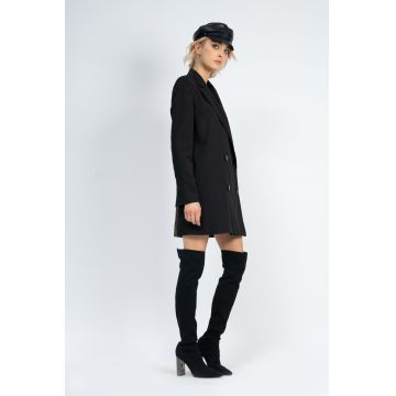 Rochie tip sacou accesorizata cu insertii de piele