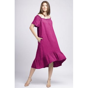 Rochie in colturi din in magenta, cu decolteu pe elastic si volan la poale