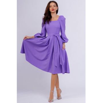 Rochie midi cu croiala in A si maneci bufante